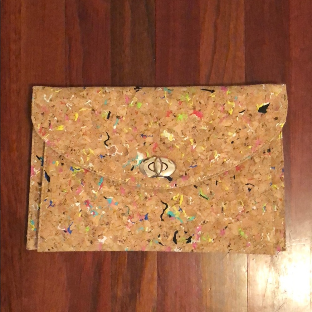 Cork look clutch